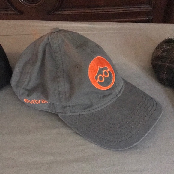 Bundle of caps in good condition adjustable - Picture 3 of 6